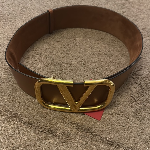 Valentino big belt 80 (not reversible) NOT FOR SALE - Picture 7 of 7